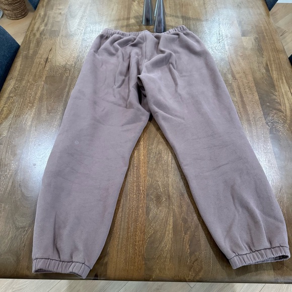 Lululemon Scuba Mid-Rise Oversized Jogger - Taupetastic - Picture 4 of 11